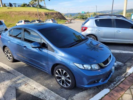 HONDA CIVIC 2.0 LXR 16V FLEX 4P AUTOMÁTICO HONDA CIVIC 2.0 LXR 16V FLEX 4P AUTOMÁTICO